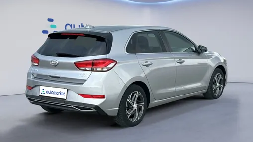 HYUNDAI i30 i30 1.0 T-GDI Smart