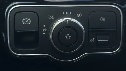 MERCEDES-BENZ A Klasa A 250 e PHEV AMG Line 8G-DCT