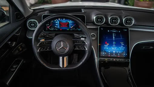 MERCEDES-BENZ C Klasa C 200 mHEV 4-Matic AMG