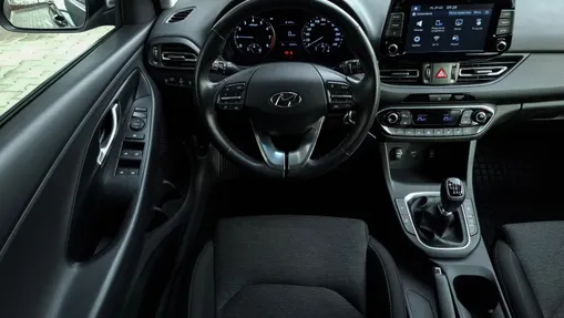 HYUNDAI i30 i30 1.0 T-GDI Smart