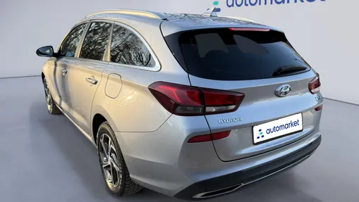HYUNDAI i30 i30 1.5 T-GDI 48V Smart