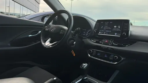 HYUNDAI i30 i30 1.0 T-GDI Smart