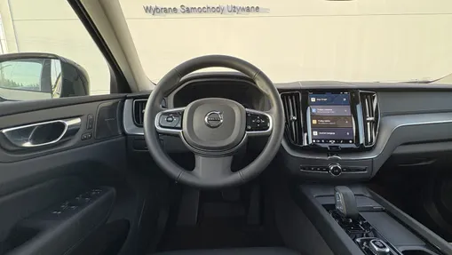VOLVO XC60 XC60 T6 Plug-In Hybrid AWD Ultra Dark aut