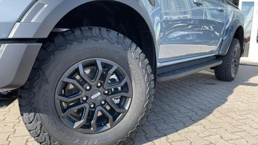FORD Ranger Ranger 2.0 EcoBlue Bi-Turbo 4x4 DC Raptor aut Nowy
