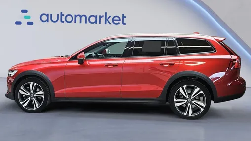 VOLVO V60 V60 CC Plus B5 B AWD aut