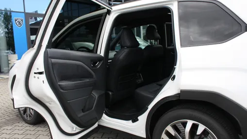 SUBARU Forester Forester 2.0i-L Platinum (EyeSight) Lineartronic