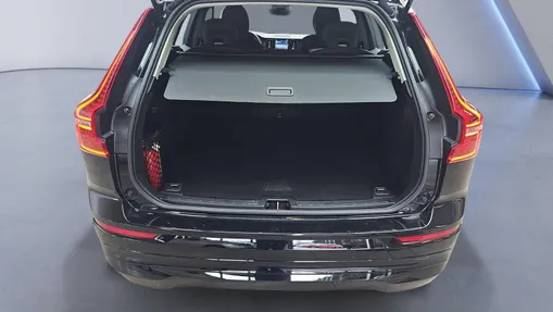VOLVO XC60 XC60 B4 B Essential aut