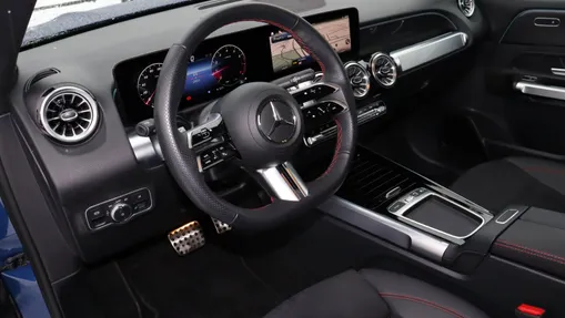 MERCEDES-BENZ GLB GLB 200 mHEV AMG Line 7G-DCT