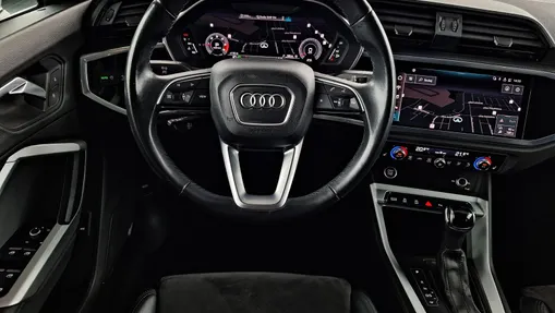 AUDI Q3 Q3 40 TDI Quattro S Line S tronic