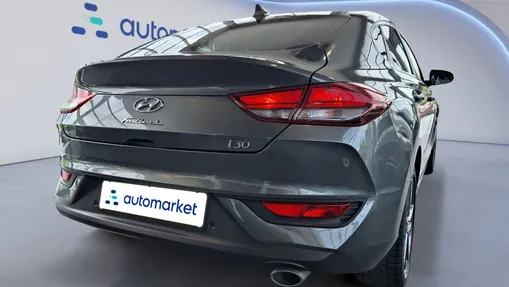 HYUNDAI i30 i30 Fastback 1.5 T-GDI 48V Smart DCT