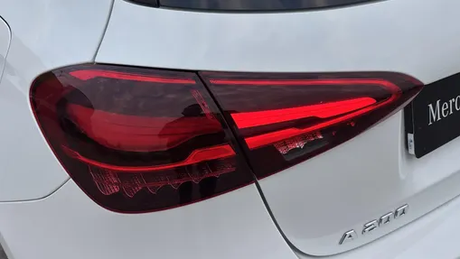 MERCEDES-BENZ A Klasa A 200 AMG Line 7G-DCT