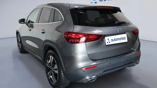 MERCEDES-BENZ GLA GLA 200 d Progressive 8G-DCT