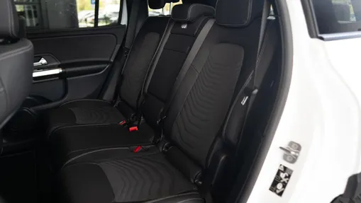 MERCEDES-BENZ GLB GLB 200 mHEV 7G-DCT