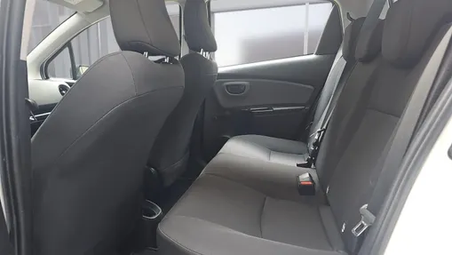 TOYOTA Yaris Yaris 1.0 Active