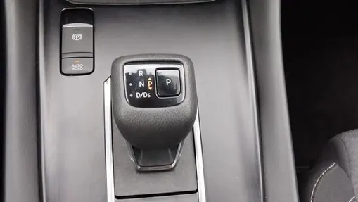 NISSAN Qashqai Qashqai 1.3 DIG-T mHEV N-Connecta Xtronic
