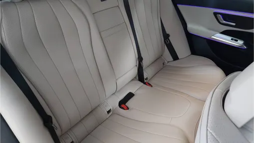MERCEDES-BENZ E Klasa E 200 mHEV AMG 9G-Tronic