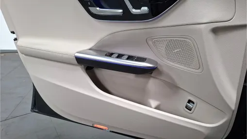 MERCEDES-BENZ C Klasa C 180 mHEV Avantgarde