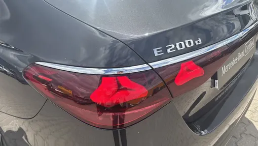 MERCEDES-BENZ E Klasa E 200 d mHEV Avantgarde 9G-Tronic