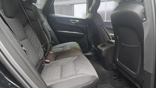 VOLVO XC60 XC60 B4 B Essential aut