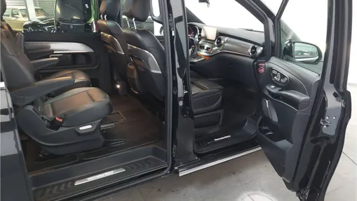 MERCEDES-BENZ V Klasa V 300 d 4-Matic Exclusive 9G-Tronic (długi)