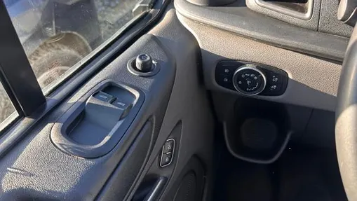 FORD Transit Custom Transit Custom Kombi 320 L2H1 Trend Aut.