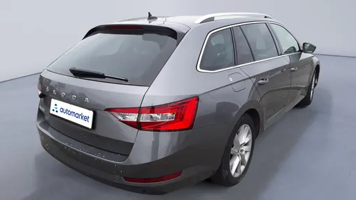 SKODA Superb Superb 2.0 TDI SCR Ambition DSG