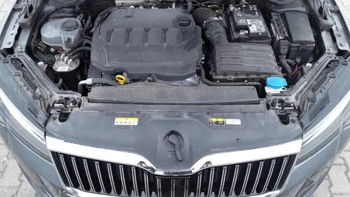 SKODA Superb Superb 2.0 TDI SCR Ambition DSG