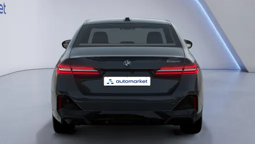 BMW Seria 5 530e PHEV M Sport aut Nowy