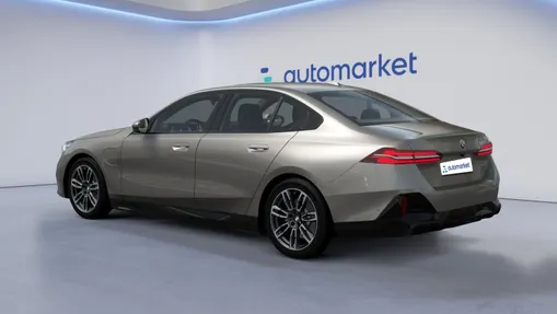 BMW Seria 5 530e PHEV M Sport aut Nowy