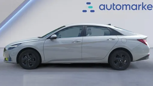 HYUNDAI Elantra Elantra 1.6 Smart CVT