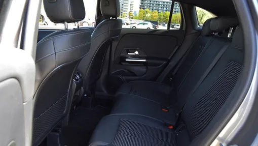 MERCEDES-BENZ GLA GLA 180 Progressive