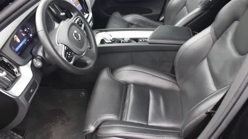 VOLVO XC60 XC60 B5 B AWD Ultimate Black Edition aut