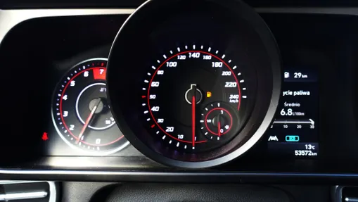 HYUNDAI Elantra Elantra 1.6 Smart CVT
