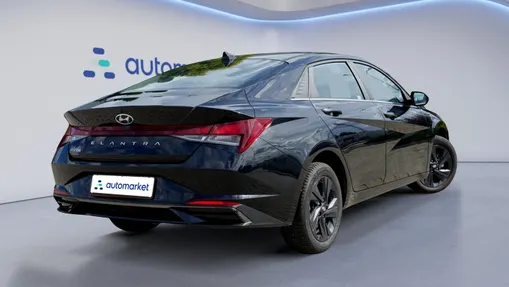 HYUNDAI Elantra Elantra 1.6 Smart CVT