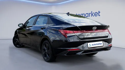HYUNDAI Elantra Elantra 1.6 Smart CVT