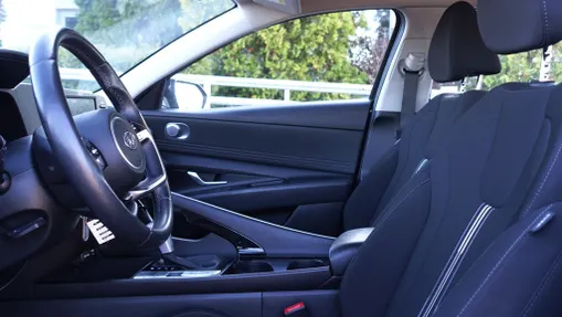 HYUNDAI Elantra Elantra 1.6 Smart CVT