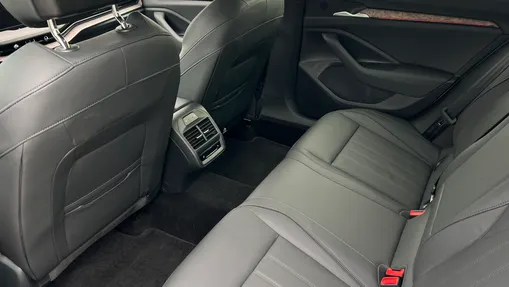 SKODA Superb Superb 1.5 TSI Plug-in Hybrid L&K DSG