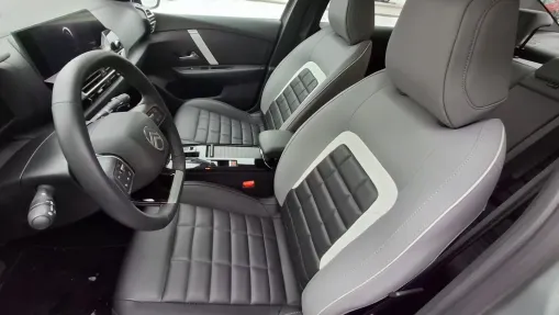 CITROEN C4 X C4 X 1.2 mHEV Max eDCT6