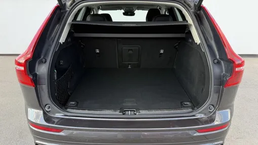 VOLVO XC60 XC60 B4 D AWD Plus Dark aut