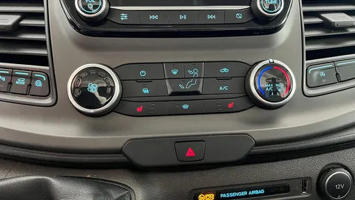 FORD Transit Custom Transit Custom 300 L2H1 Trend