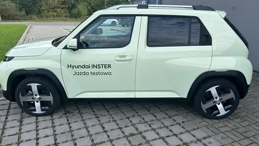 HYUNDAI Inster Inster 49kWh Smart Limited