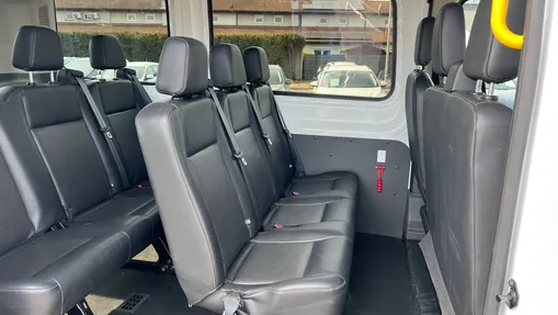 FORD Transit Transit Kombi 330 L2H2 Trend Aut.