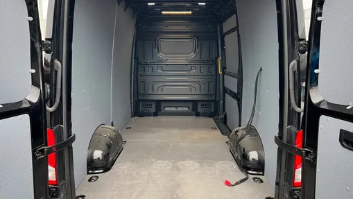 VOLKSWAGEN Crafter Crafter 35 BiTDI Aut.