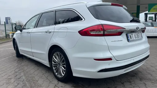 FORD Mondeo Mondeo 2.0 Hybrid Titanium