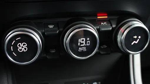RENAULT Captur Captur 1.3 TCe mHEV Techno EDC