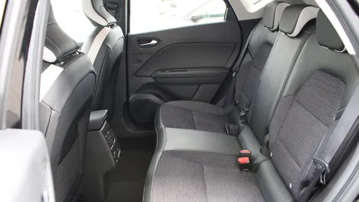 RENAULT Captur Captur 1.3 TCe mHEV Techno EDC