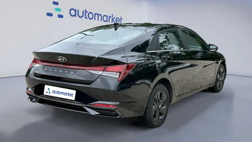 HYUNDAI Elantra Elantra 1.6 Smart CVT
