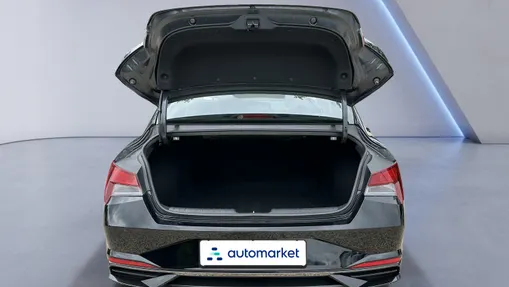 HYUNDAI Elantra Elantra 1.6 Smart CVT