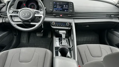 HYUNDAI Elantra Elantra 1.6 Smart CVT