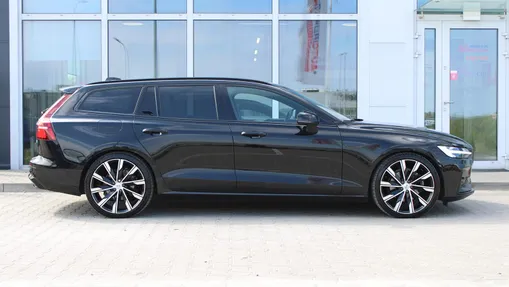 VOLVO V60 R DESIGN V60 B4 D Plus Dark aut